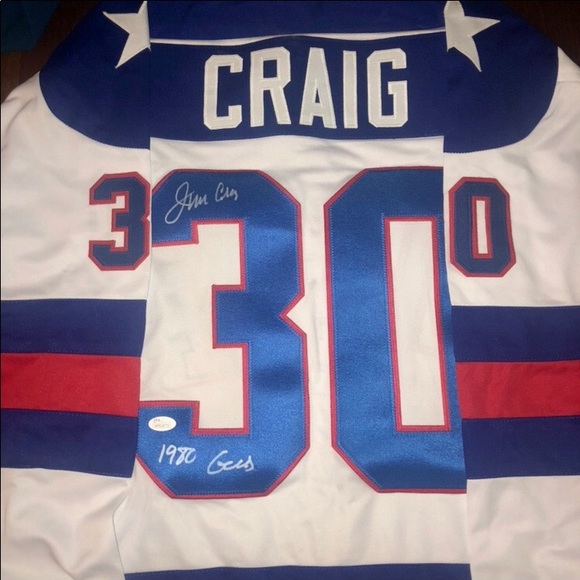 Jim Craig Autographed Hockey Jersey! - Picture 3 of 4